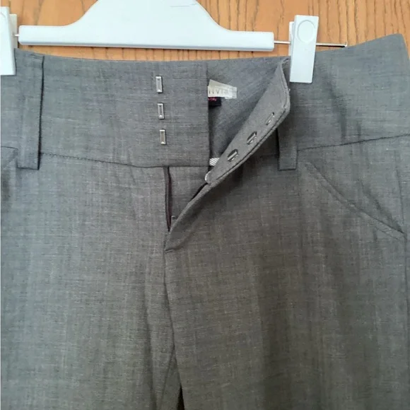 Alice & Olivia NWT dress pants - Picture 4 of 4